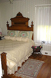 Cottage in the City - Downtown Toronto Bed and Breakfast